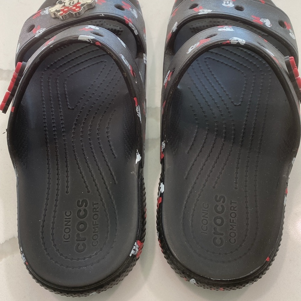 Disney Minnie Mouse Crocs - Picture 4 of 6